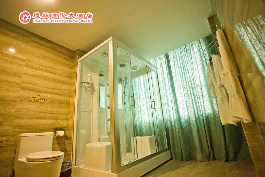 Huangzu International Hotel Хуайхуа Екстериор снимка