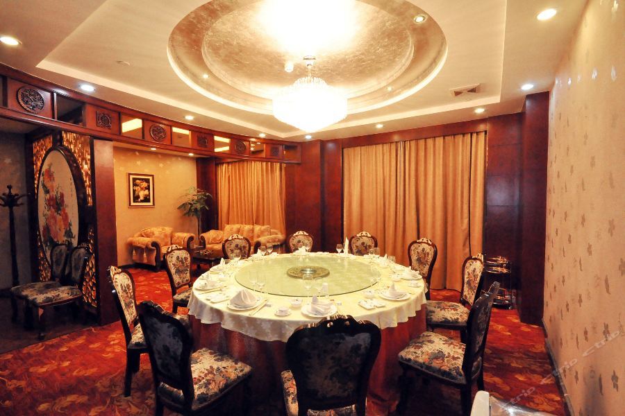 Huangzu International Hotel Хуайхуа Екстериор снимка