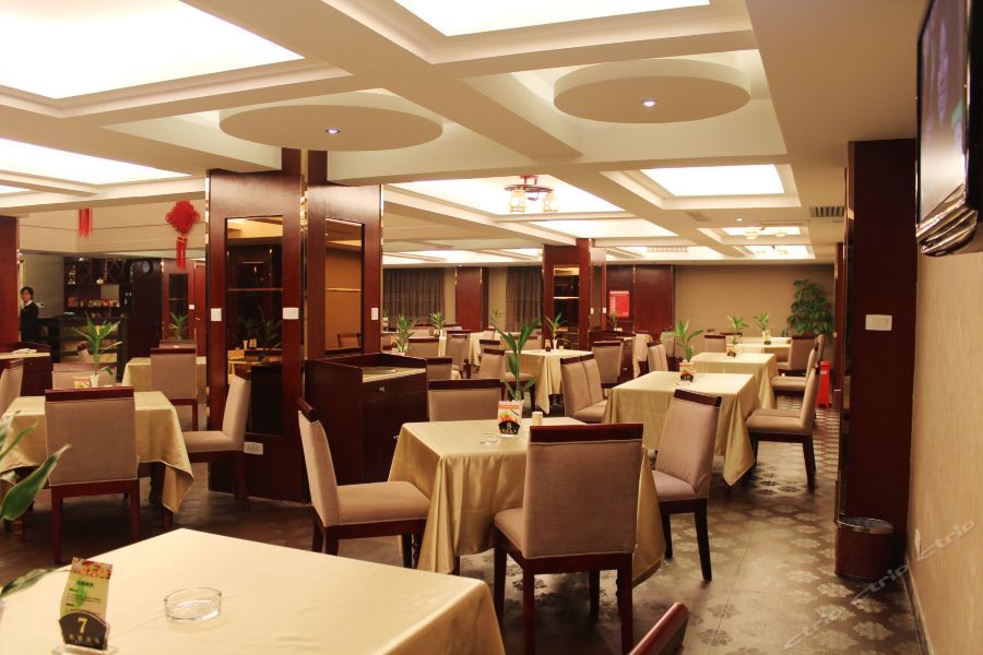 Huangzu International Hotel Хуайхуа Екстериор снимка