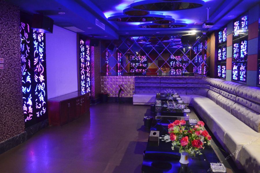 Huangzu International Hotel Хуайхуа Екстериор снимка